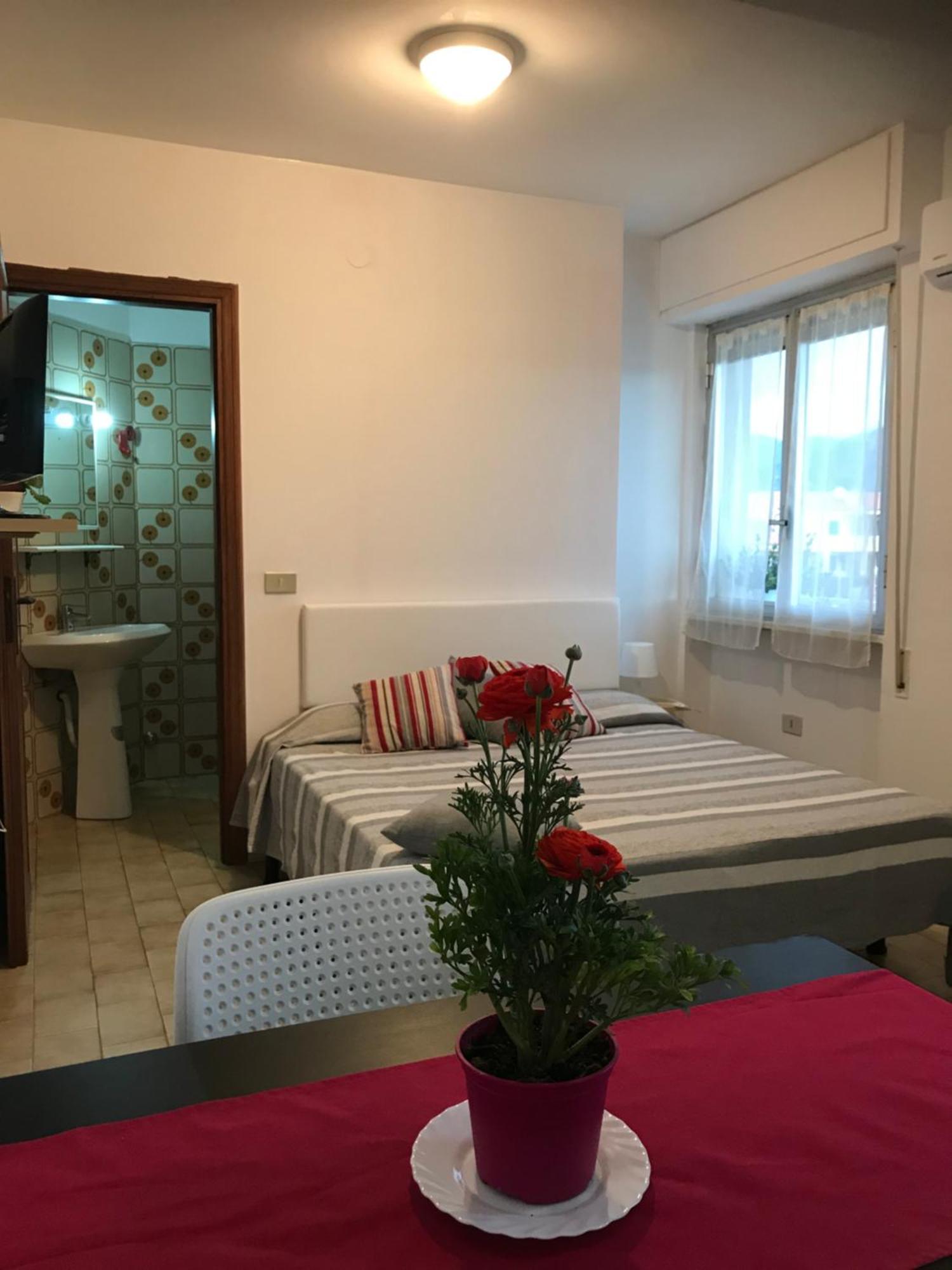 Le Villette Di Villa Paola Loano Kültér fotó